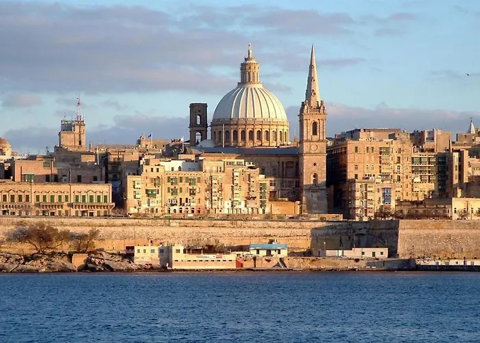 Luxurious 2Br Apartment In Valletta